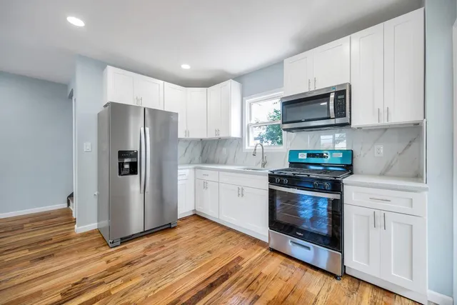 $829,999 | 225-20 111th Avenue | Queens Village