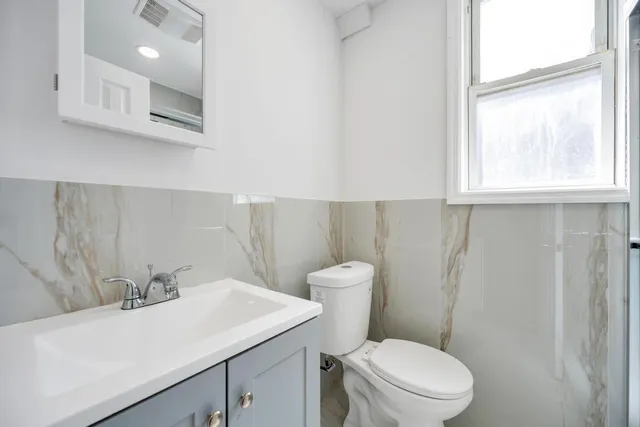 $829,999 | 225-20 111th Avenue | Queens Village