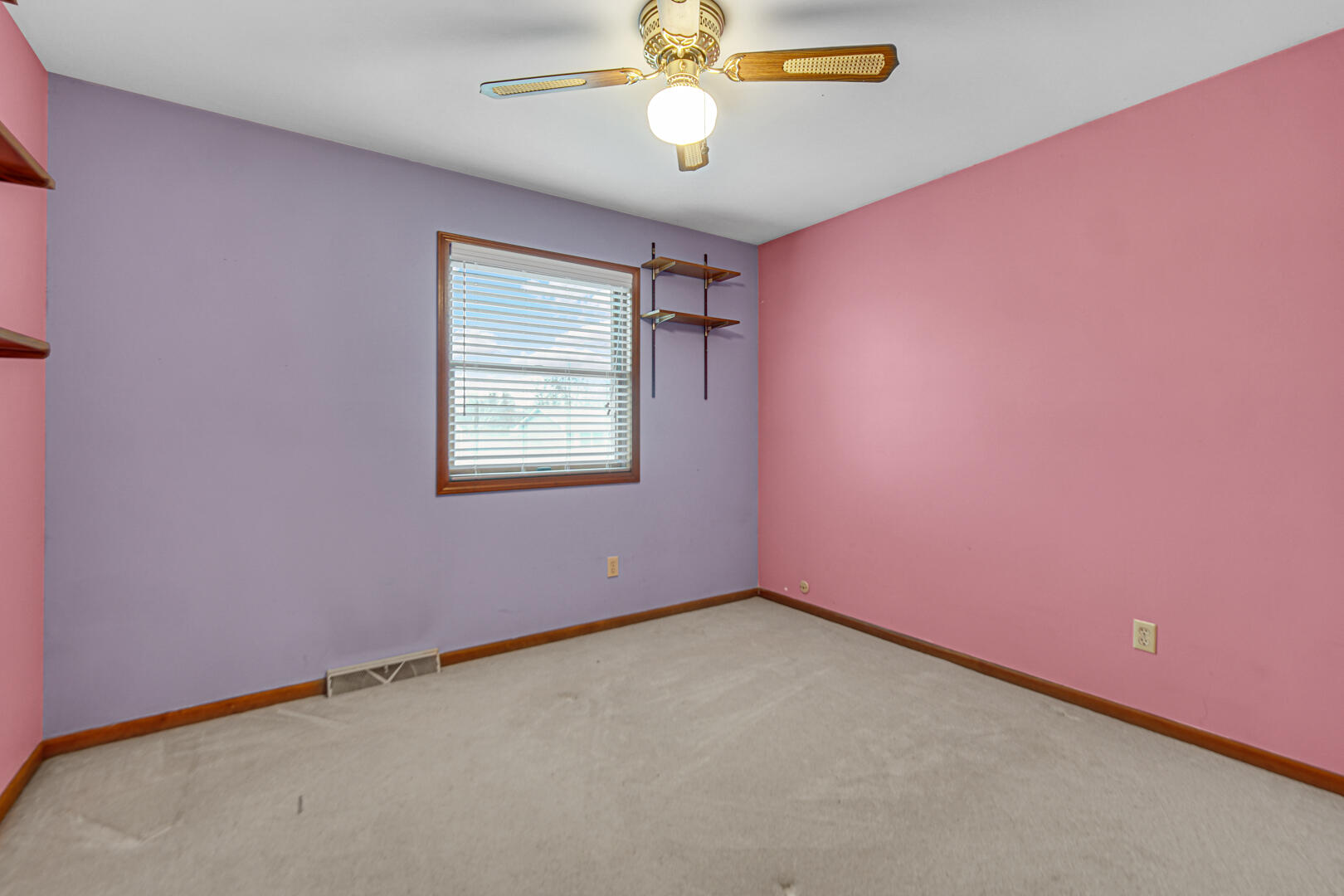 700 Meadow Lane Crown Point, IN 46307 - Photo 13 of 28 an empty room with a window