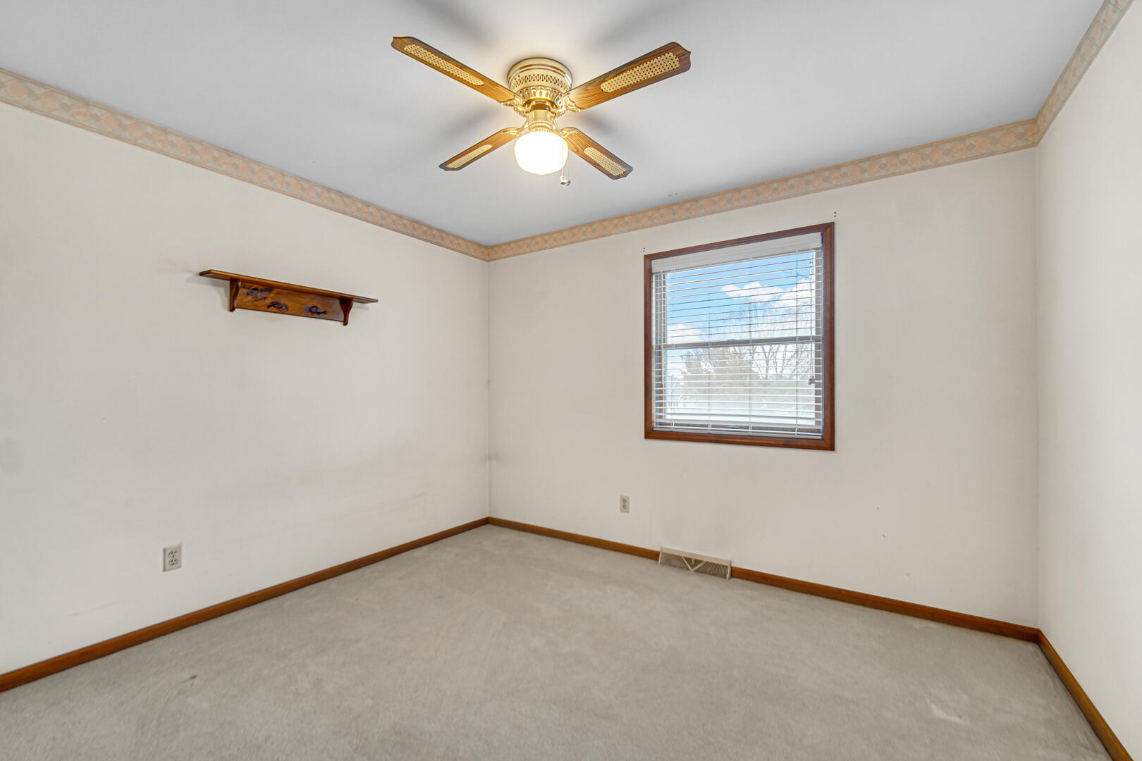 700 Meadow Lane Crown Point, IN 46307 - Photo 14 of 28 an empty room with a window