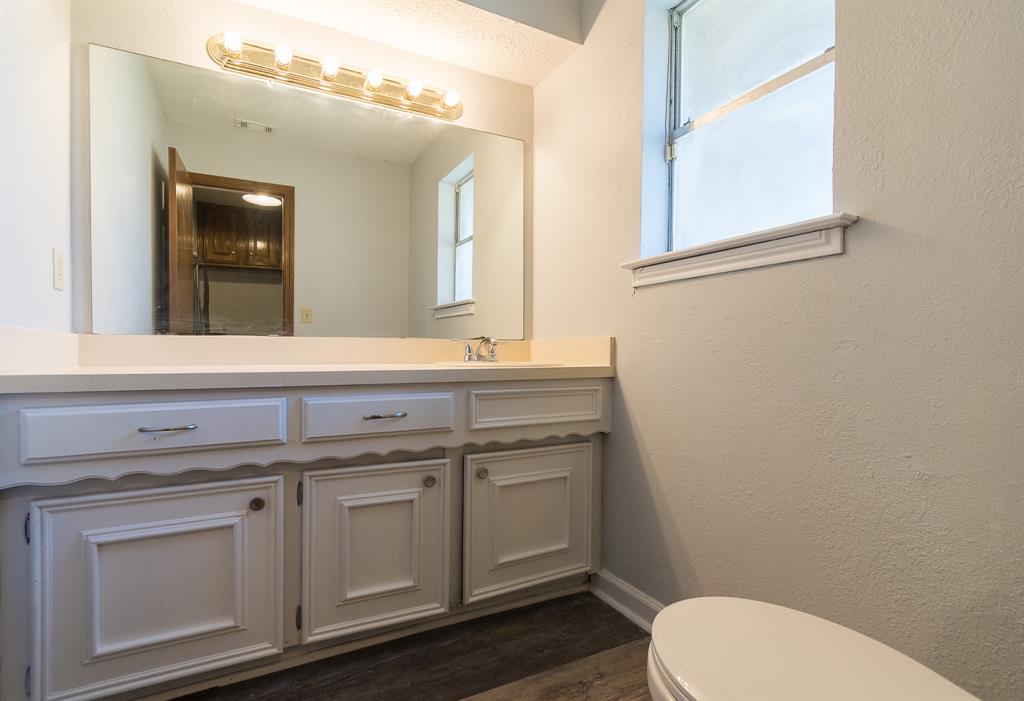 9190 Orbiter Circle Dallas, TX 75243 - Photo 13 of 25