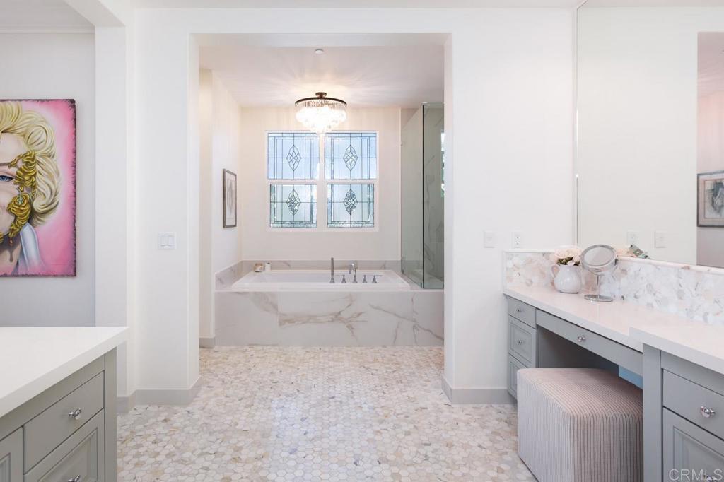 1010 Scarlet Way Encinitas, CA 92024 - Photo 15 of 38