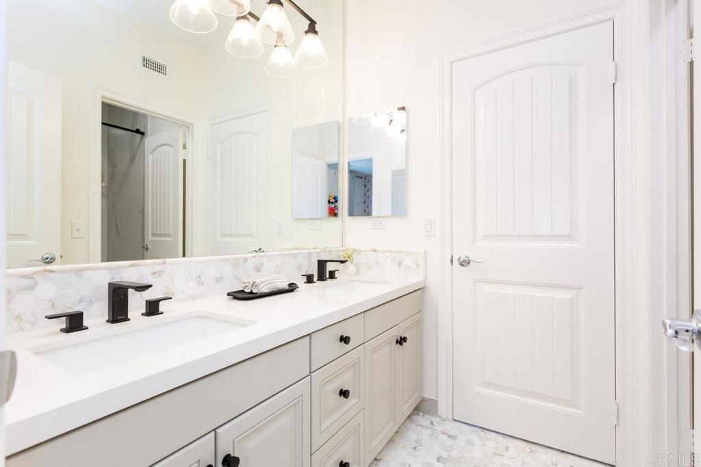 1010 Scarlet Way Encinitas, CA 92024 - Photo 22 of 38
