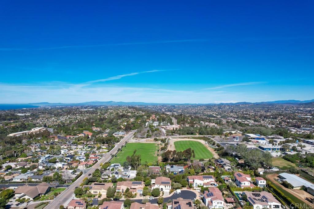 1010 Scarlet Way Encinitas, CA 92024 - Photo 31 of 38