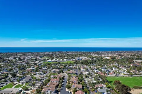 $3,595,000 | 1010 Scarlet Way, Encinitas, CA 92024