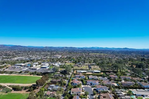 $3,595,000 | 1010 Scarlet Way, Encinitas, CA 92024