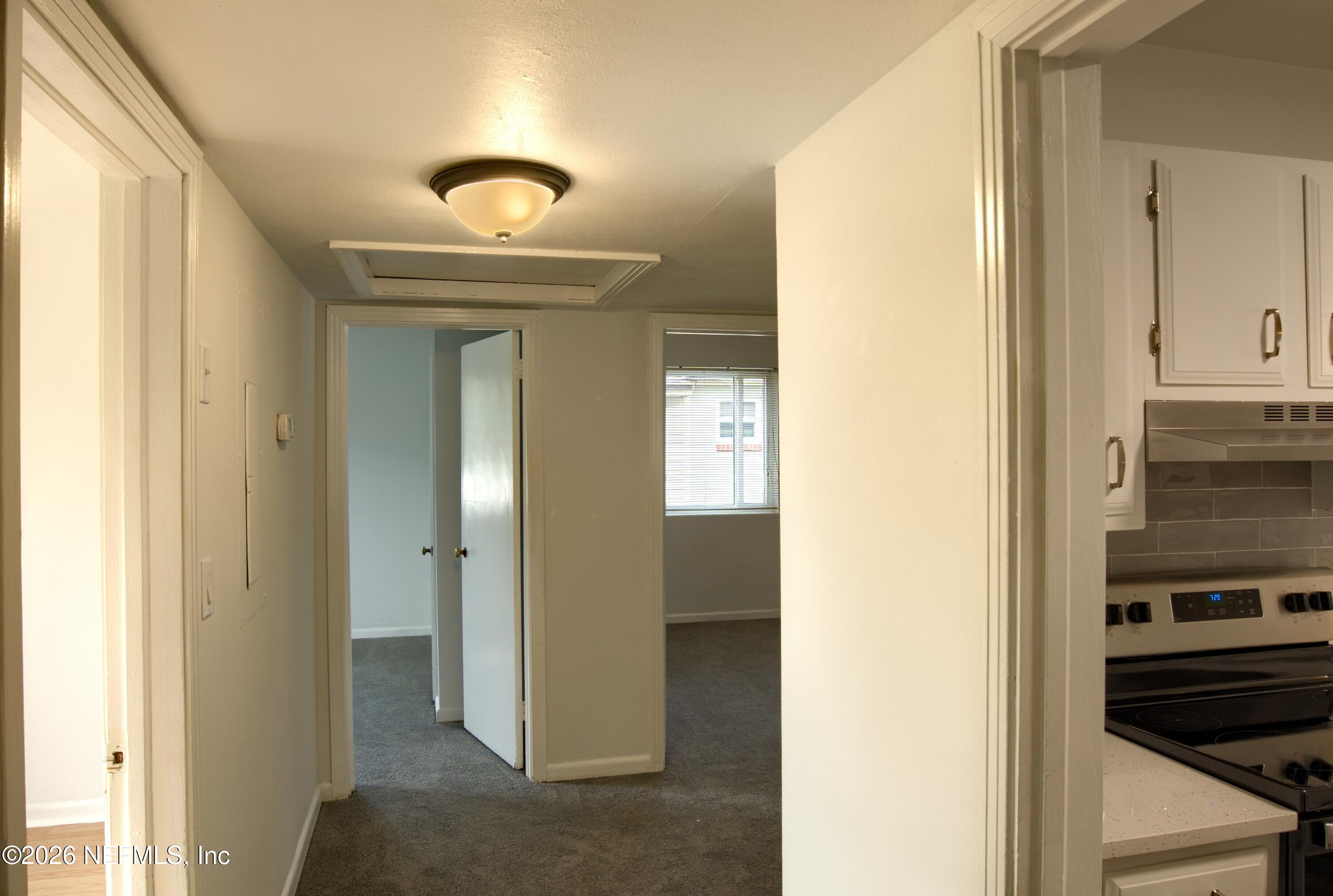1370 Labelle Street Jacksonville, FL 32205 - Photo 24 of 27 Hall