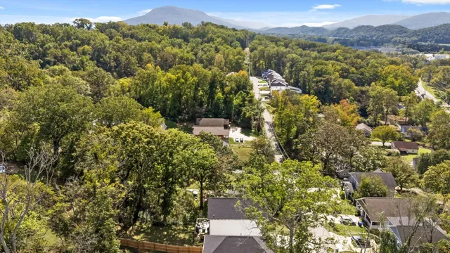 $609,900 | 608 Ladd Avenue, Chattanooga, TN 37405