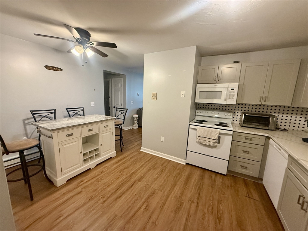 46 Gibbs Street, Unit D Worcester, MA 01607 - Photo 2 of 12