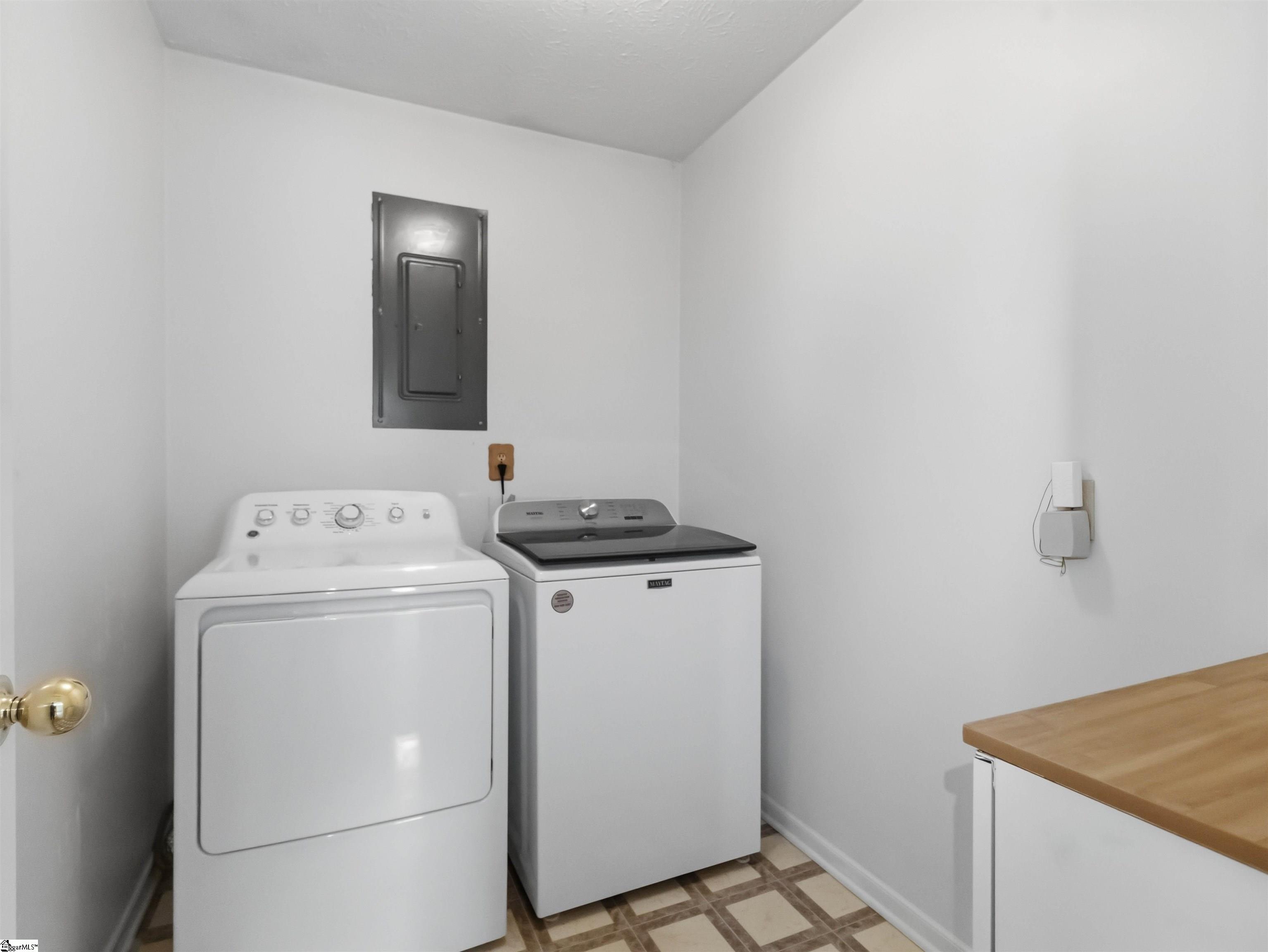 309 Garrison Road Simpsonville, SC 29681 - Photo 10 of 24
