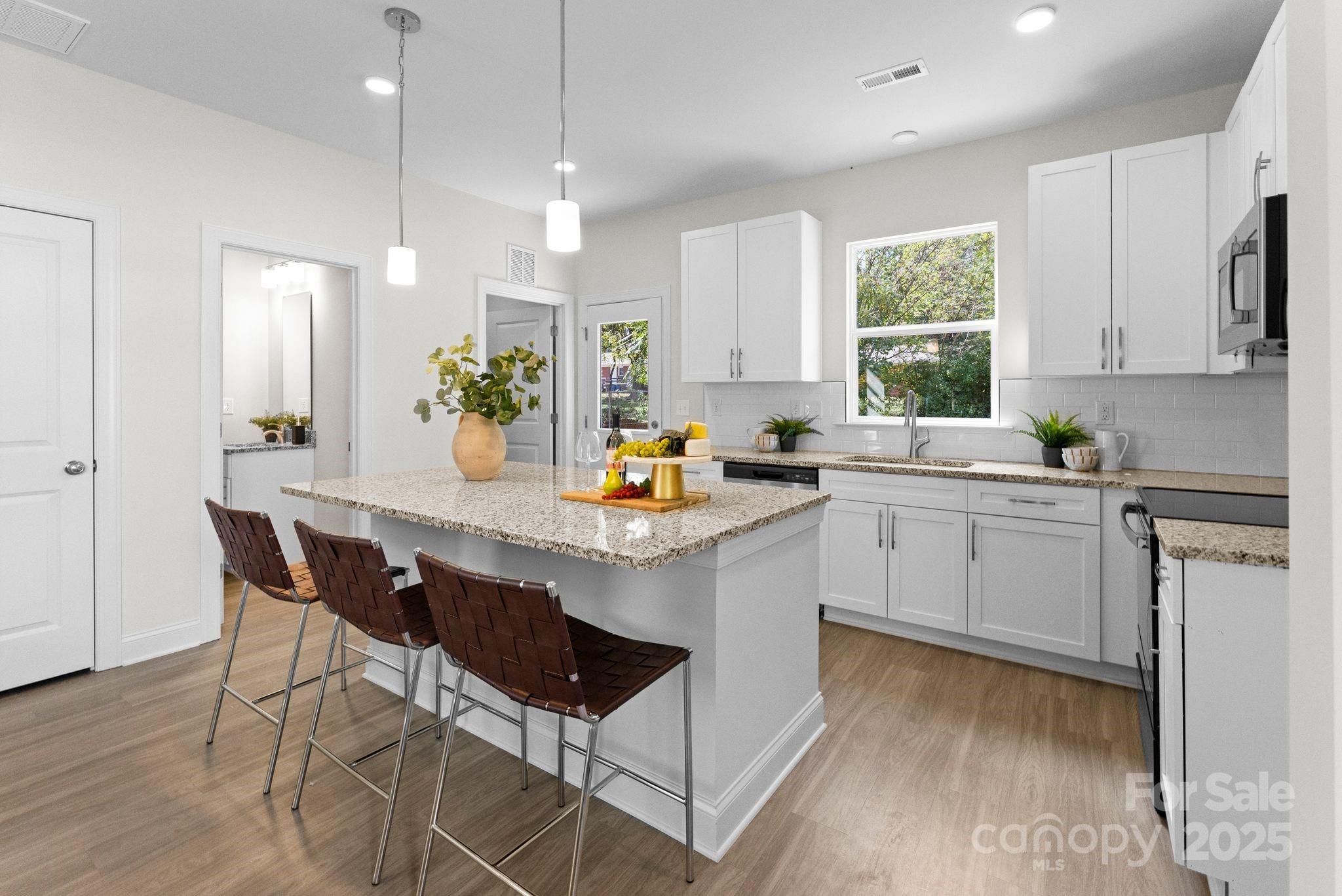 949 Carson Road Gastonia, NC 28052 - Photo 7 of 41 Gallery Image 7