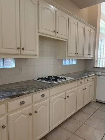 $3,300 | 5357 Gatesworth Lane, Dallas, TX 75287