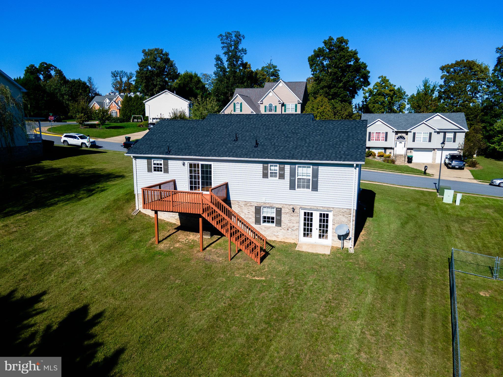34 Stuart Court Strasburg, VA 22657 - Photo 15 of 54 a front view of a house with garden