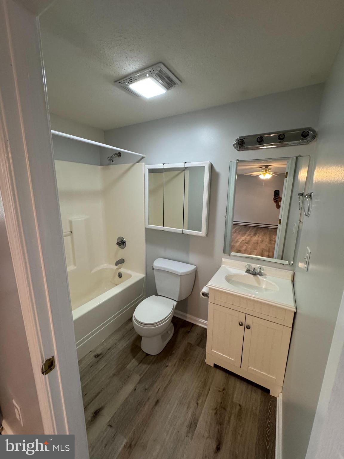 34 Stuart Court Strasburg, VA 22657 - Photo 24 of 54 a bathroom with a sink toilet and shower