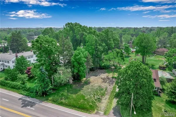 $59,500 | 5057 Lake Shore Road, Hamburg, NY 14075