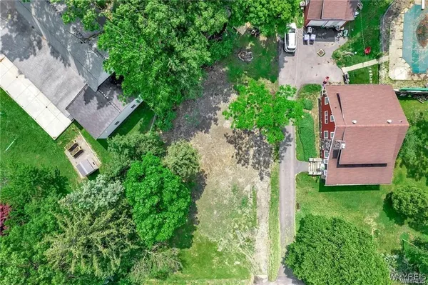 $59,500 | 5057 Lake Shore Road, Hamburg, NY 14075
