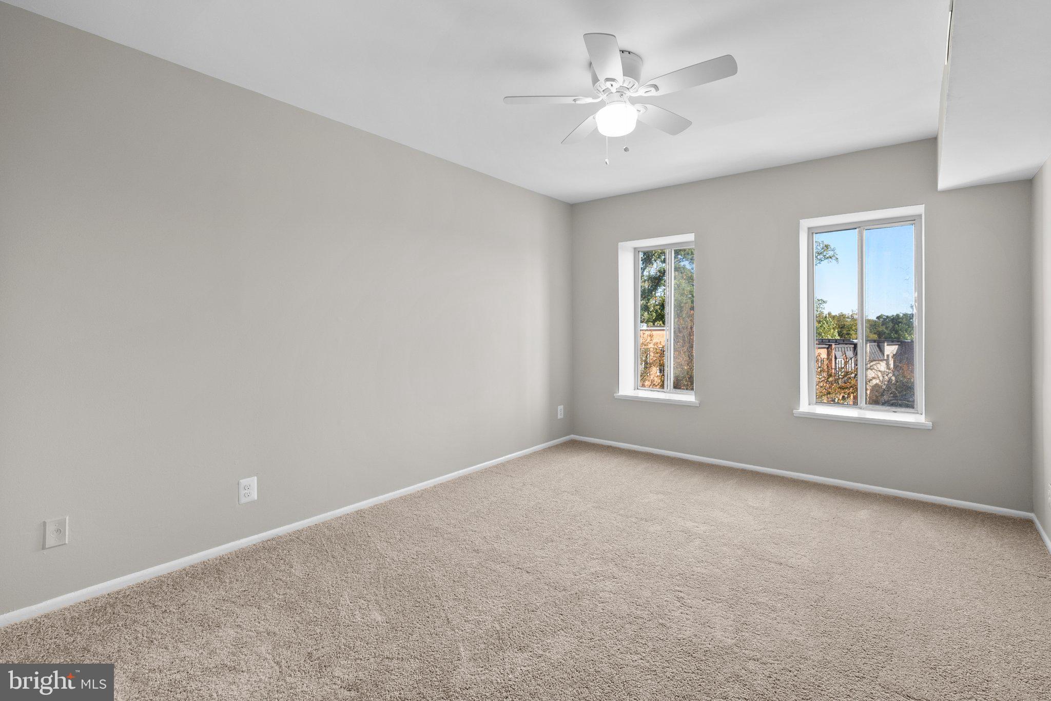 5075 7th Road South, Unit 202 Arlington, VA 22204 - Photo 15 of 23 Primary bedroom