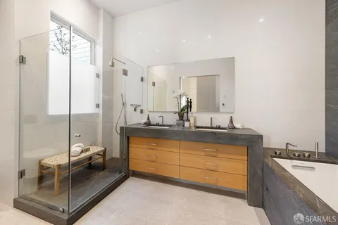 $4,500,000 | 1913 Sacramento Street, San Francisco, CA 94109