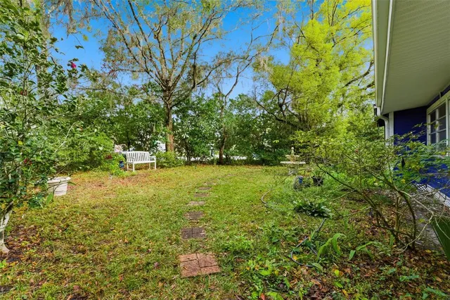 a picture of city view