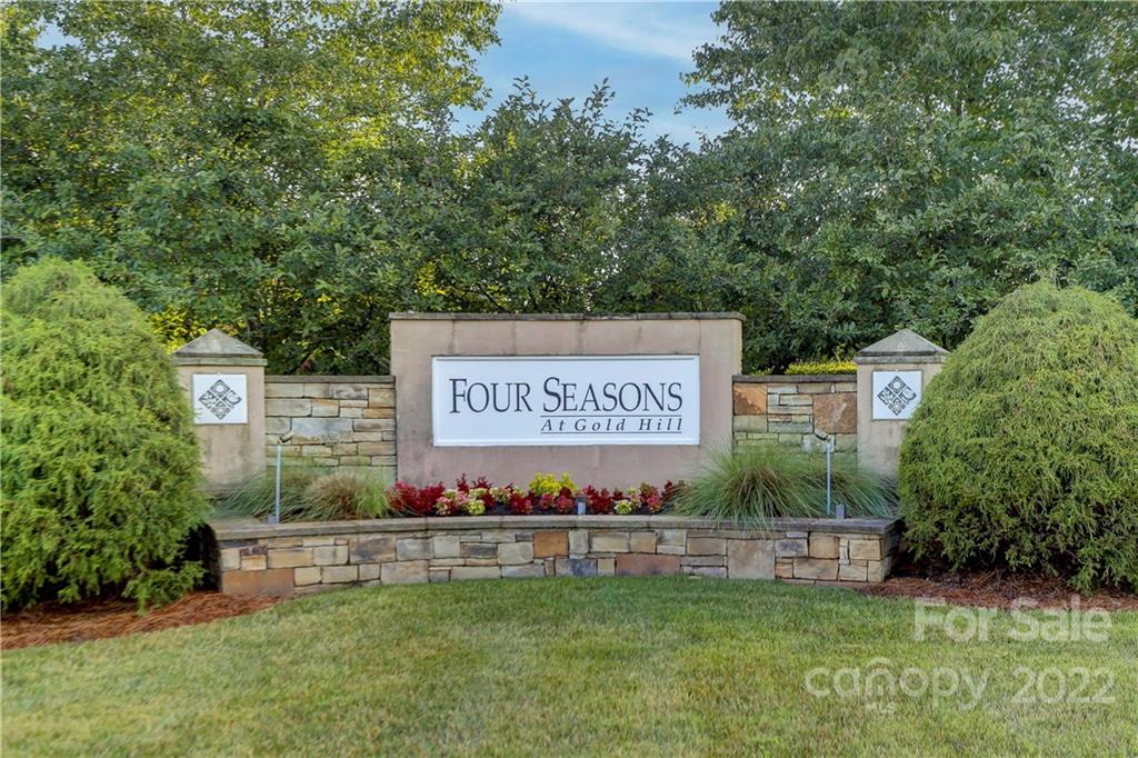 3229 Sapphire Lane Fort Mill, SC 29708 - Photo 40 of 40 a sign on the side of the building