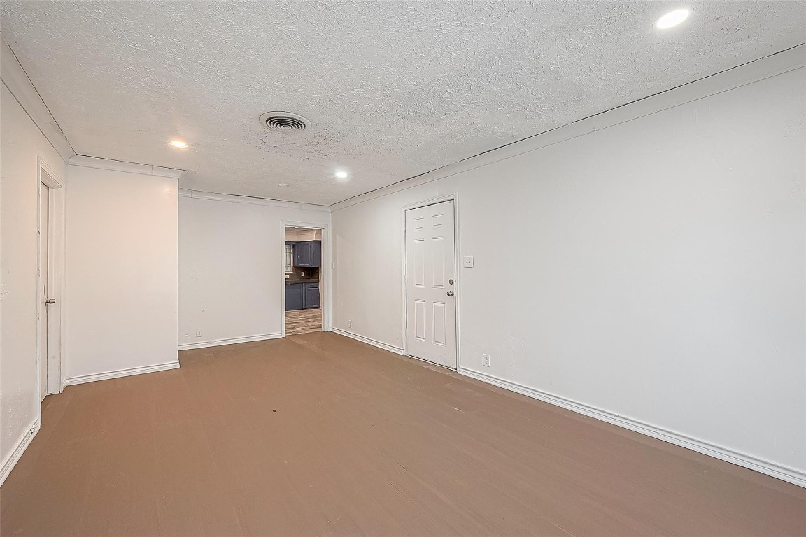 6718 Madrid Street Houston, TX 77021 - Photo 8 of 26 a view of empty room