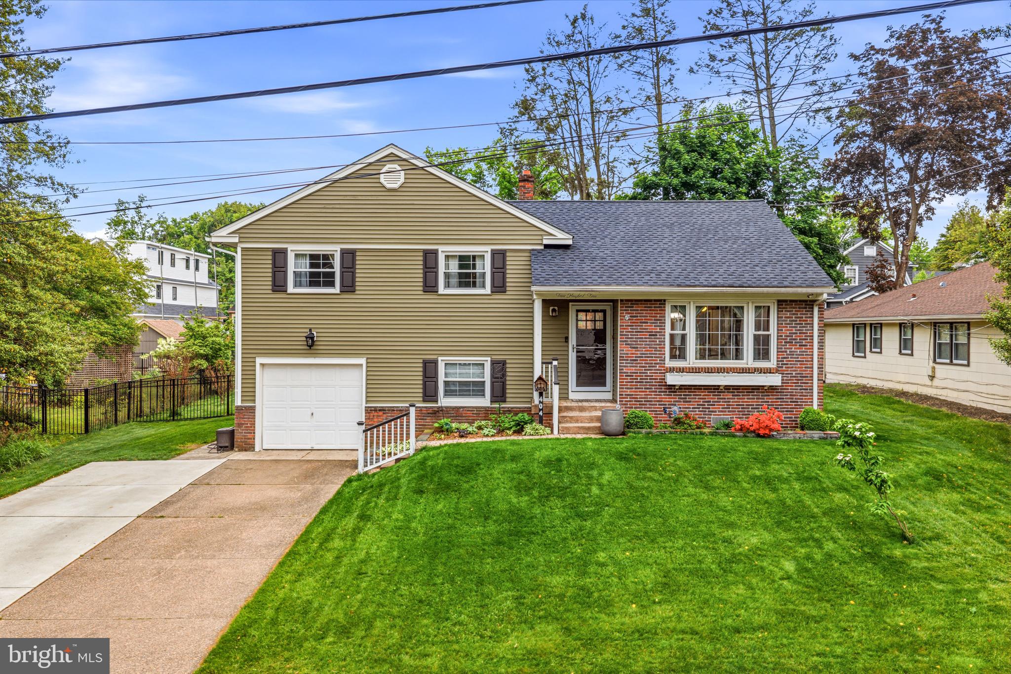 404 Graisbury Avenue Haddonfield, NJ 08033 - Photo 1 of 53