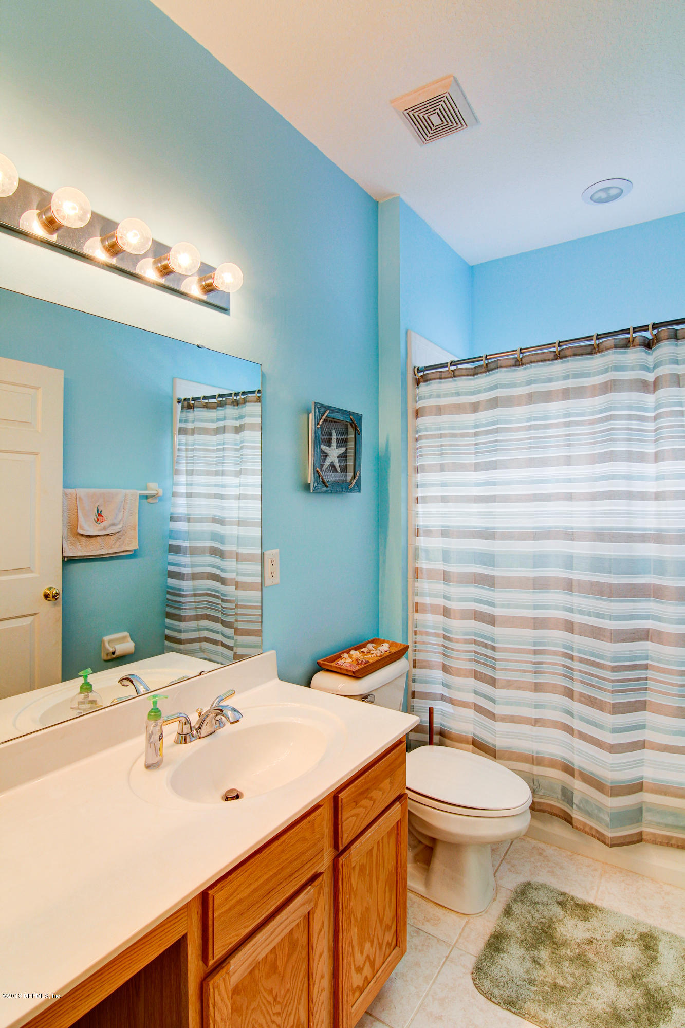 6527 Ginnie Springs Road Jacksonville, FL 32258 - Photo 20 of 35 Guest Bathroom