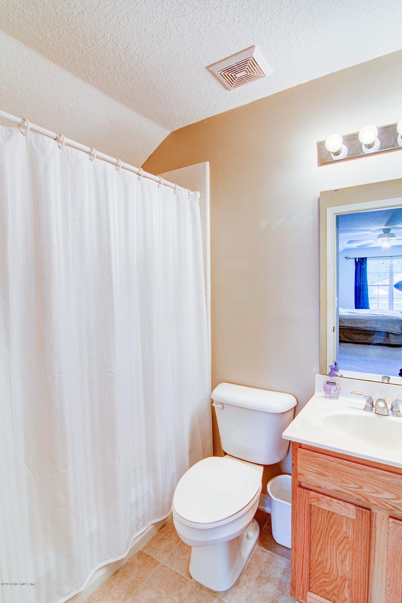 6527 Ginnie Springs Road Jacksonville, FL 32258 - Photo 29 of 35 Bathroom in Bonus room!