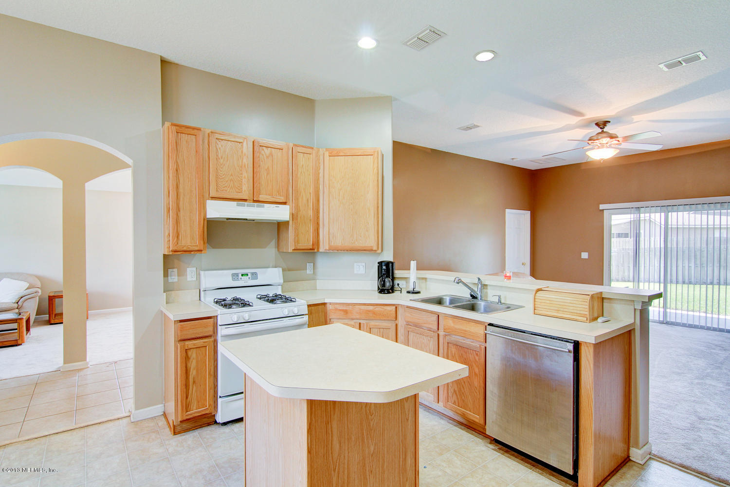 6527 Ginnie Springs Road Jacksonville, FL 32258 - Photo 10 of 35 Large food prep island