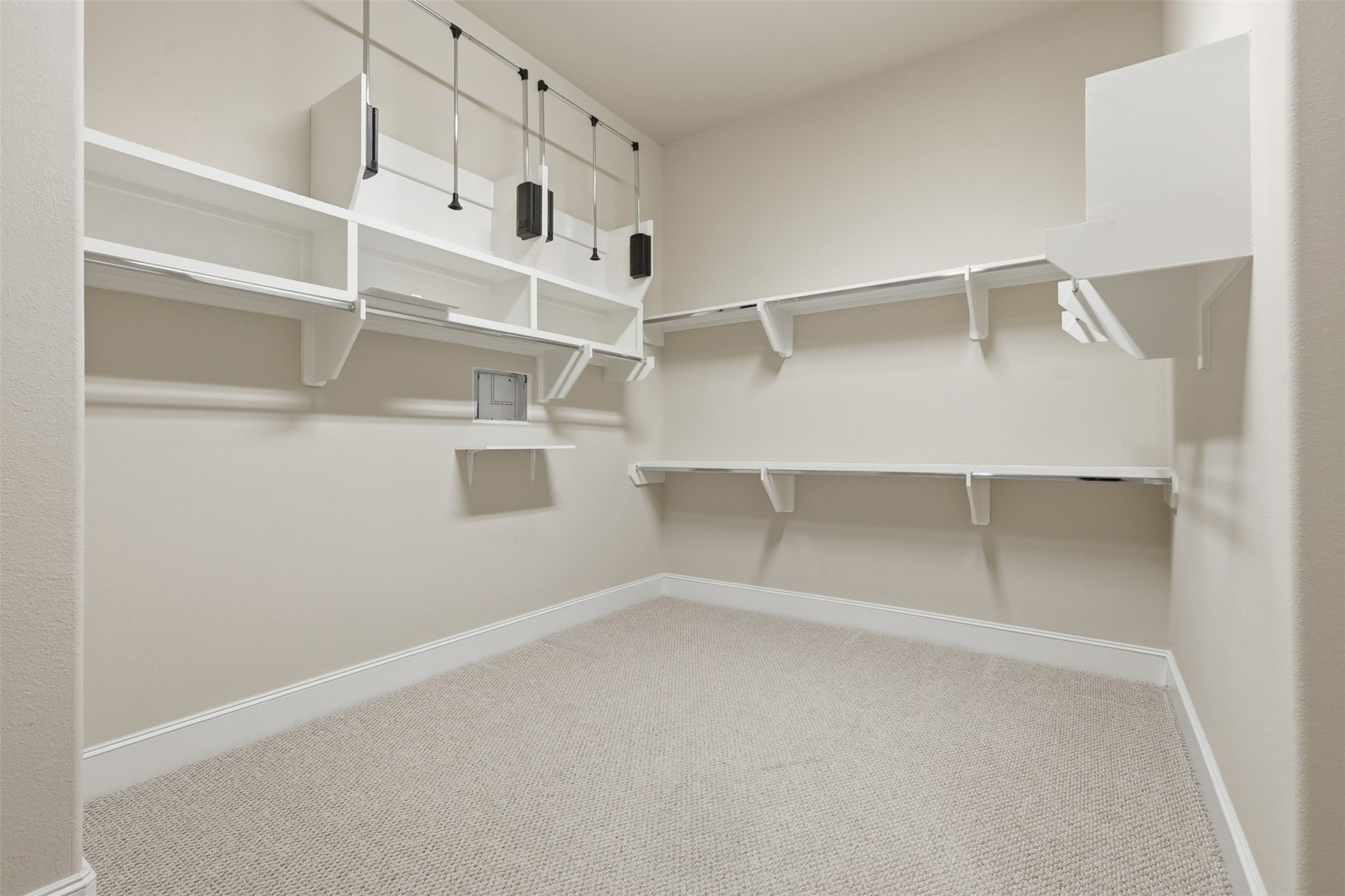 2707 Cohn Trails Lane Houston, TX 77007 - Photo 32 of 42 Extra large walk in closet!