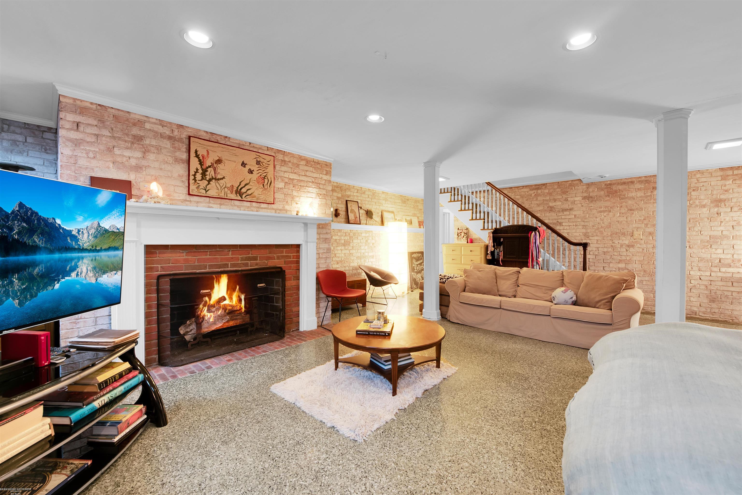175 Merriweather Road Grosse Pointe Farms, MI 48236 - Photo 40 of 74