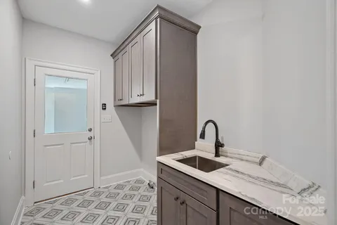 $1,200,000 | 17608 River Ford Drive, Davidson, NC 28036