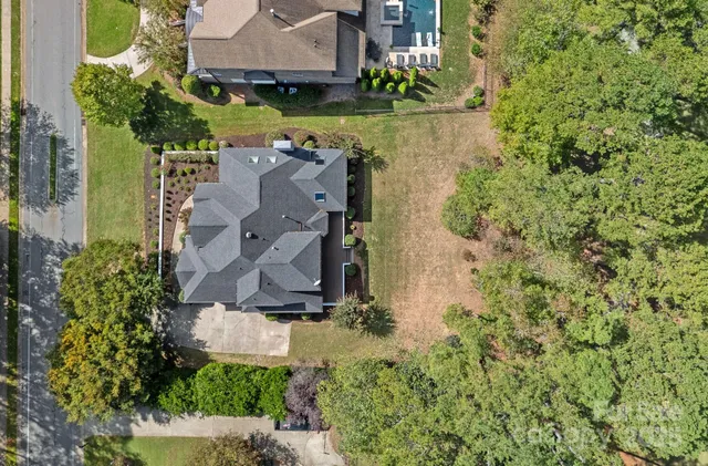 $1,200,000 | 17608 River Ford Drive, Davidson, NC 28036