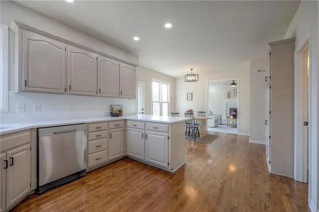 $399,900 | 4109 Southwest Leeward Drive, Lee's Summit, MO 64082