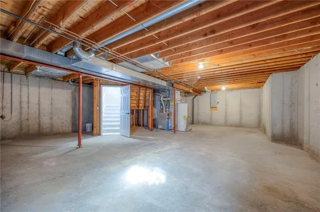 $399,900 | 4109 Southwest Leeward Drive, Lee's Summit, MO 64082