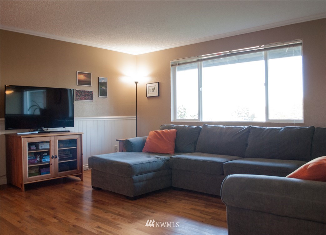 4110 R Avenue Anacortes, WA 98221 - Photo 2 of 22 Gallery Image 2