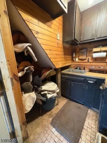 $999,950 | 72 Bissell Road, Lebanon, NJ 08833