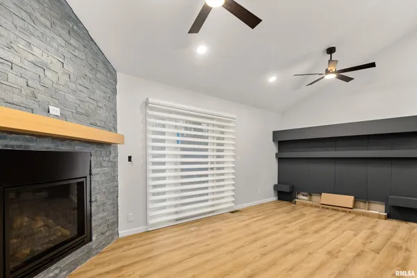 $799,000 | 2211 Sheridan Road, Pekin, IL 61554