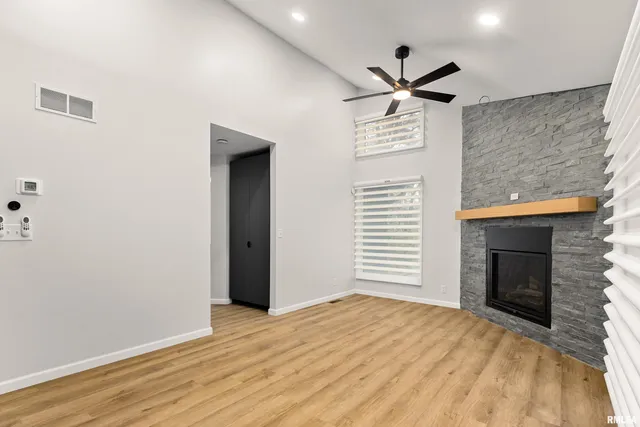 $829,900 | 2211 Sheridan Road, Pekin, IL 61554