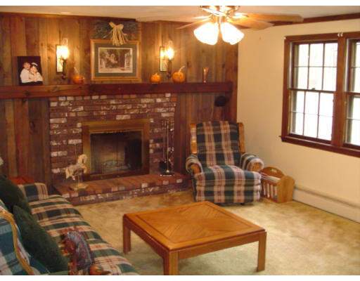 4 Long Hill Road Rowley, MA 01969 - Photo 2 of 10 Gallery Image 2