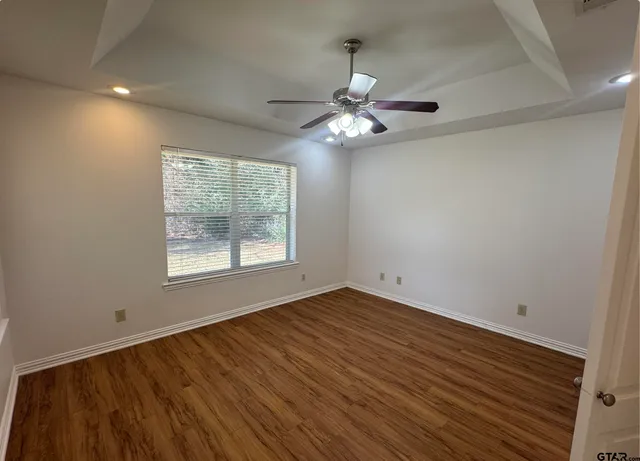 $1,700 | 303 Kenneth Street, Chandler, TX 75758