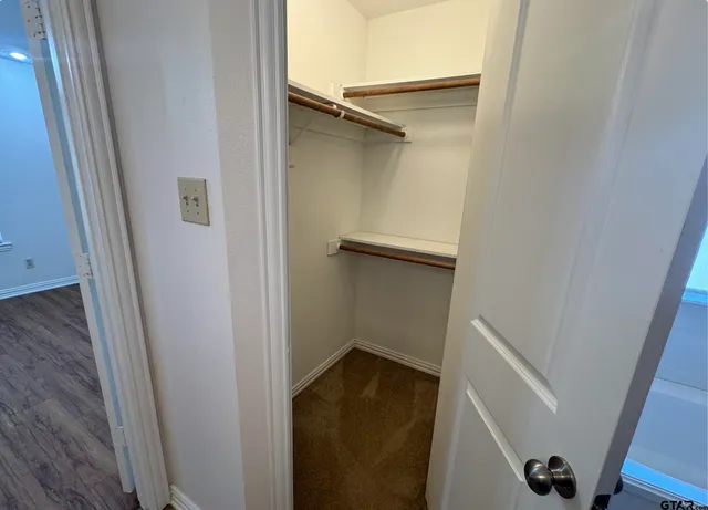 $1,700 | 303 Kenneth Street, Chandler, TX 75758