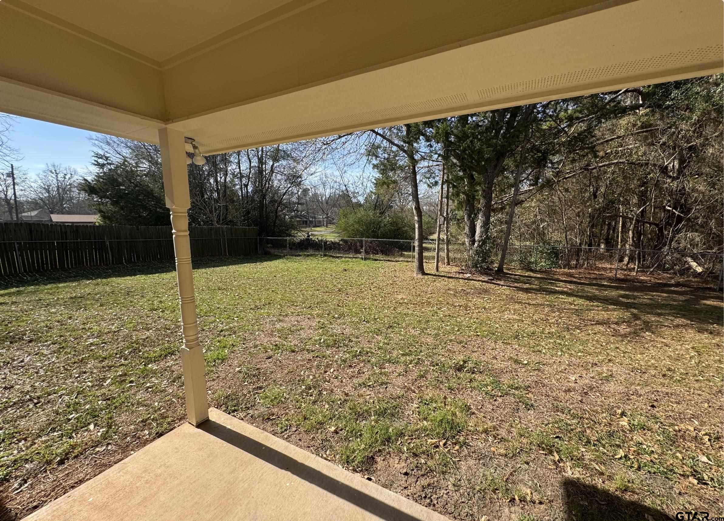 303 Kenneth Street Chandler, TX 75758 - Photo 29 of 33