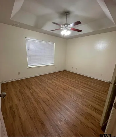 $1,800 | 303 Kenneth Street, Chandler, TX 75758