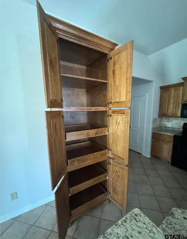 $1,700 | 303 Kenneth Street, Chandler, TX 75758