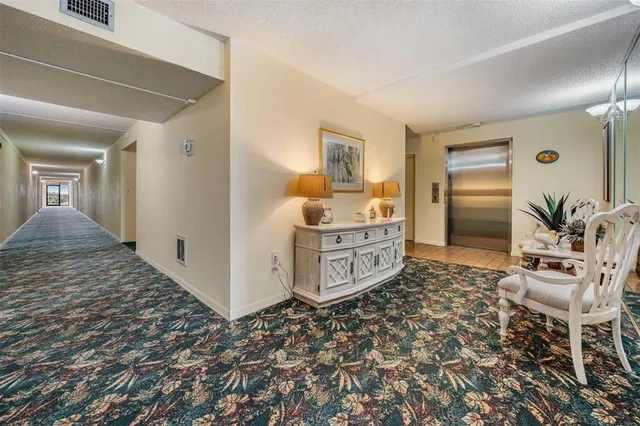 $230,000 | 2700 Bayshore Boulevard, Unit 9402, Dunedin, FL 34698