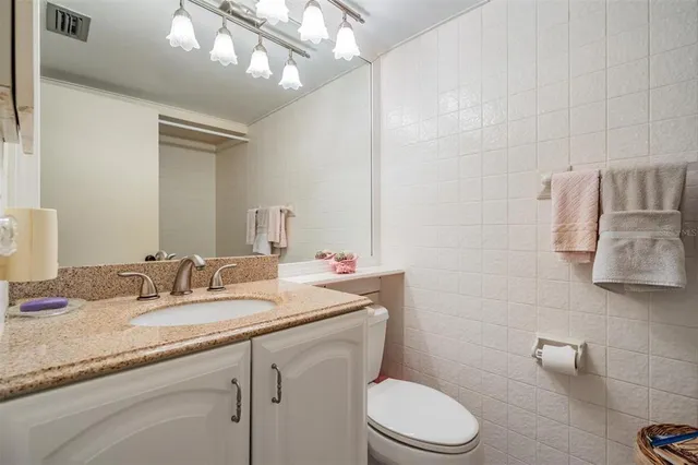 $230,000 | 2700 Bayshore Boulevard, Unit 9402, Dunedin, FL 34698