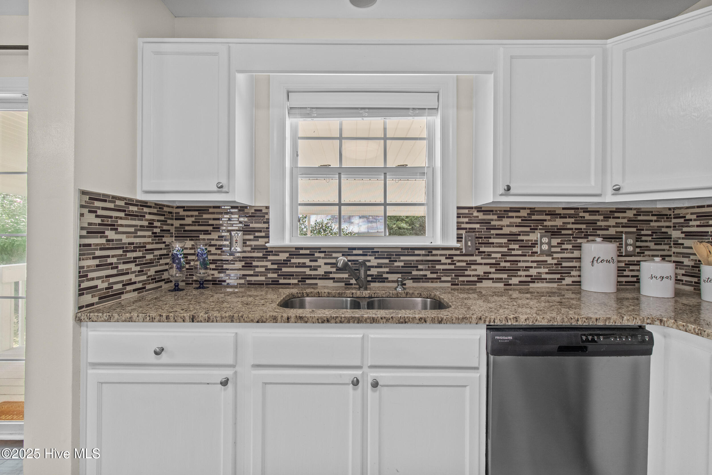 5301 Barber Road Seven Springs, NC 28578 - Photo 21 of 59 27_kitchen