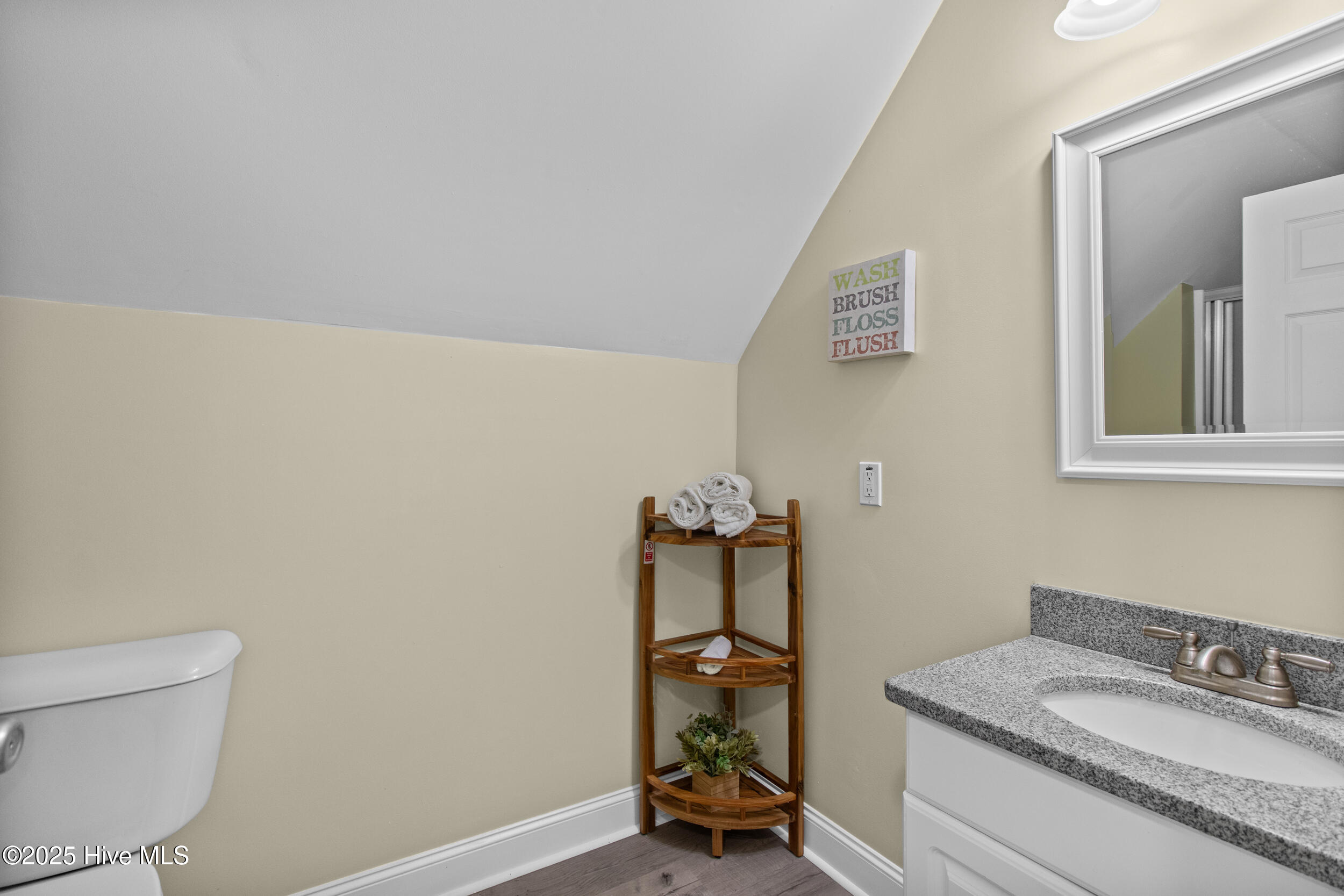 5301 Barber Road Seven Springs, NC 28578 - Photo 28 of 59 33_bathroom