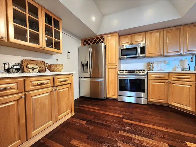 $5,000 | 2030 South Ocean Drive, Unit 1107, Hallandale Beach, FL 33009